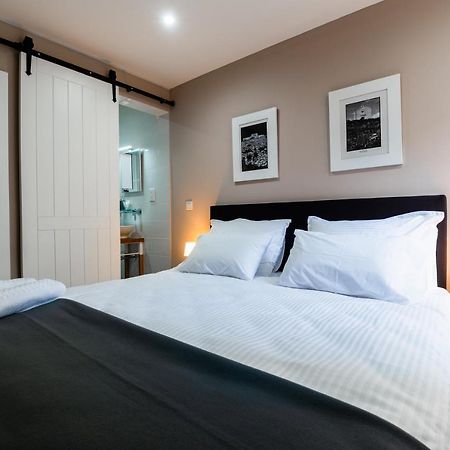 Monreal Boutique Townhouse - R024Rm3 Hotel Паола Екстериор снимка