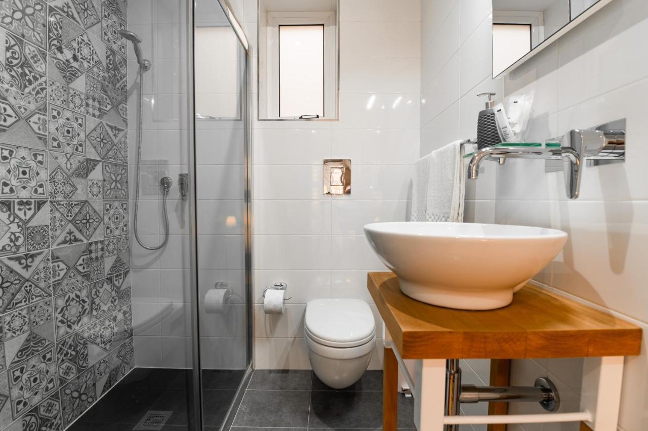 Monreal Boutique Townhouse - R024Rm3 Hotel Паола Екстериор снимка