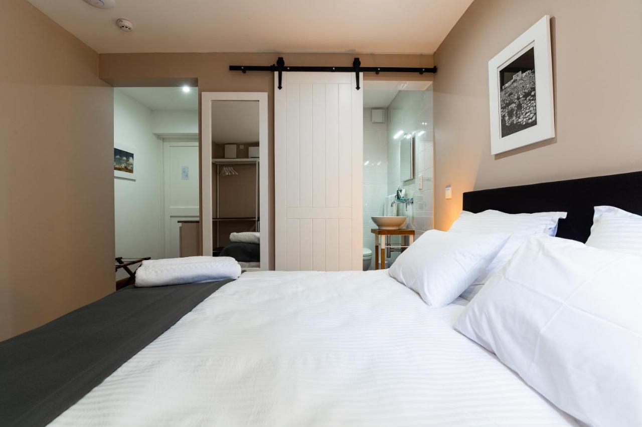 Monreal Boutique Townhouse - R024Rm3 Hotel Паола Екстериор снимка